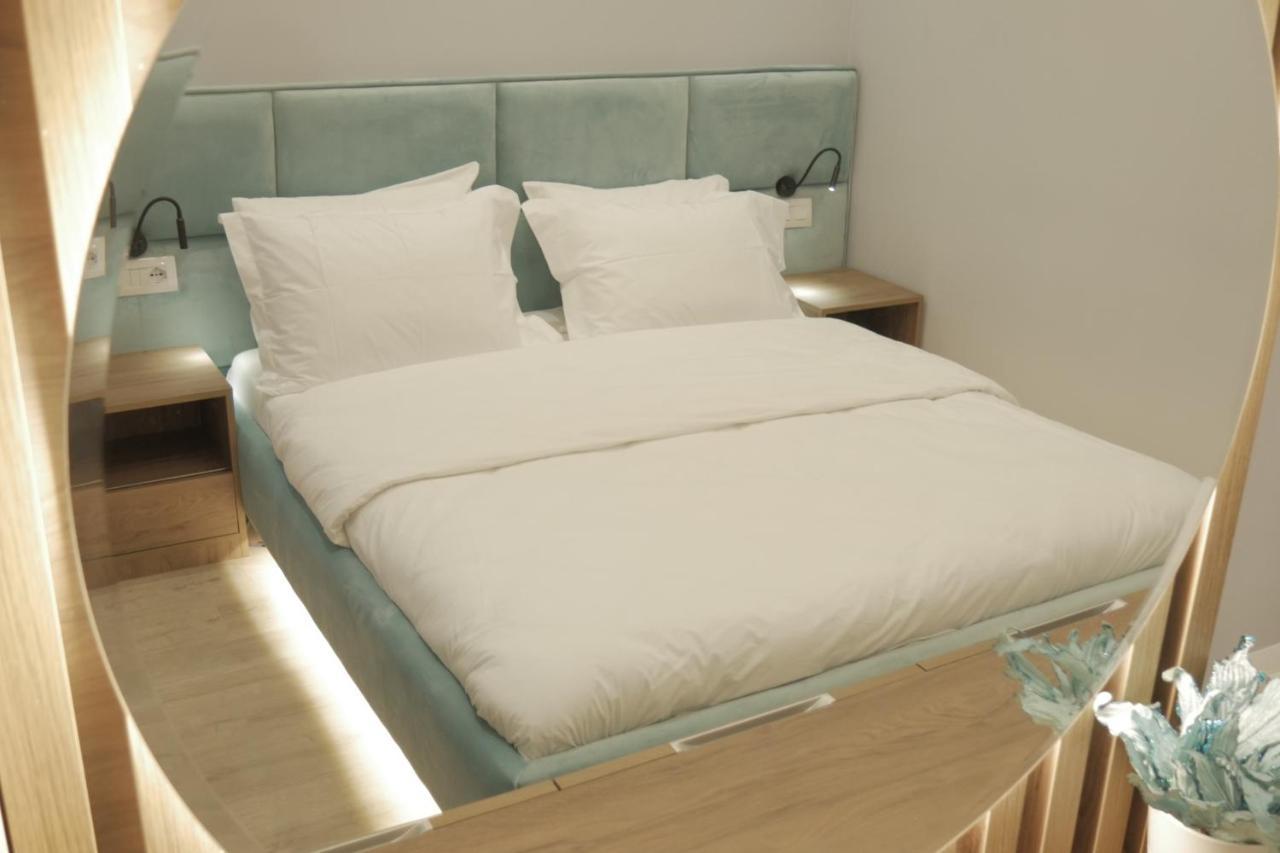 Newly Renovated Apartment Tirana Extérieur photo