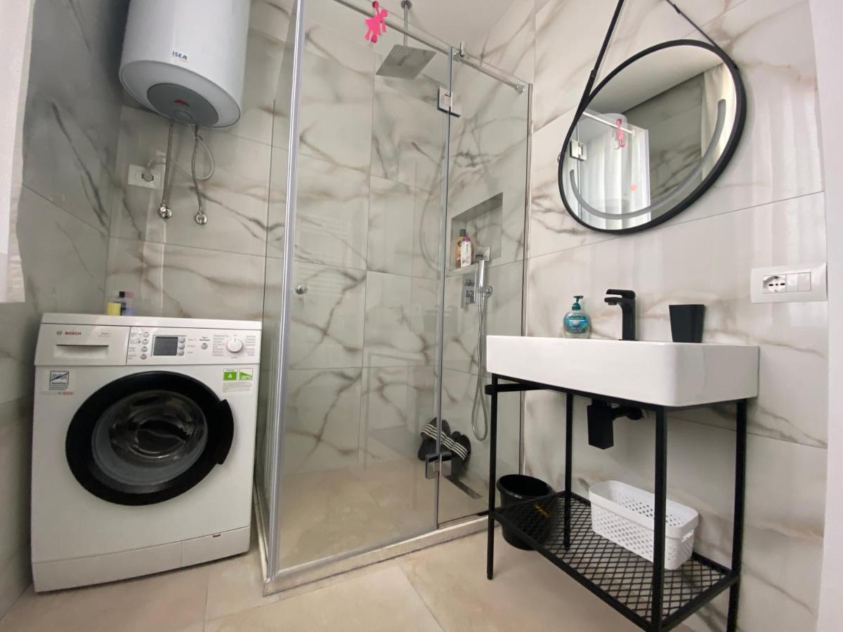 Newly Renovated Apartment Tirana Extérieur photo