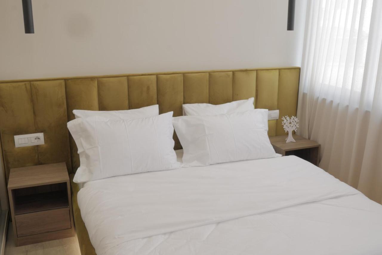 Newly Renovated Apartment Tirana Extérieur photo
