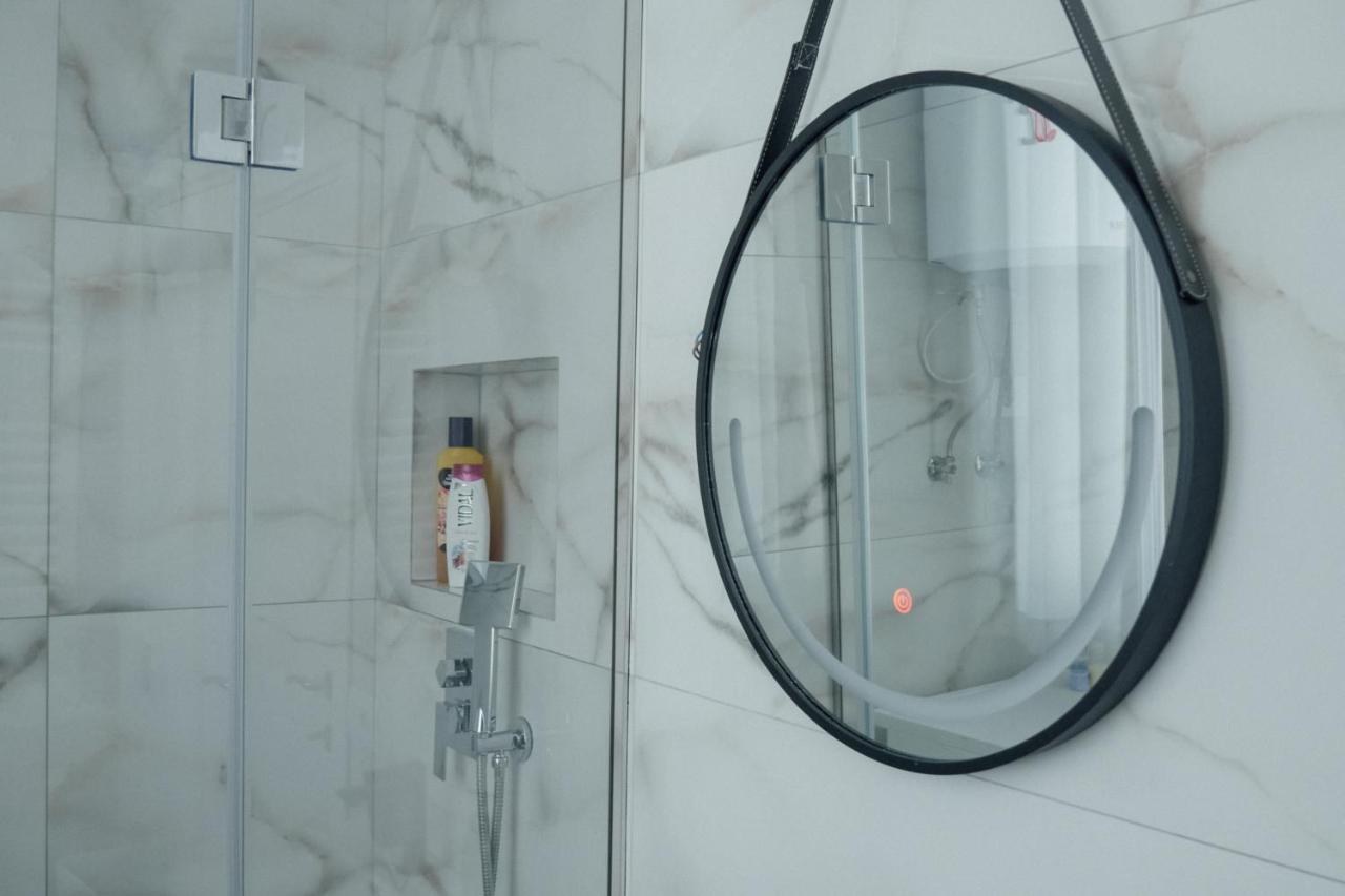 Newly Renovated Apartment Tirana Extérieur photo
