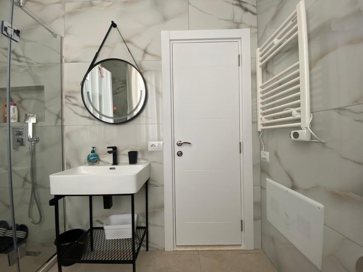 Newly Renovated Apartment Tirana Extérieur photo